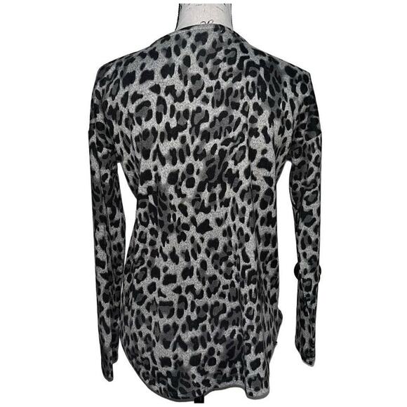 Retrology animal print zip front light sweater small - Picture 2 of 6